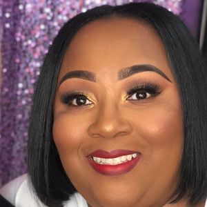 Meet your Posher, Alisha